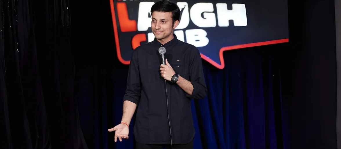Aashish Solanki Aashish Solanki is an Indian stand-up comedian who is the winner of Comicstaan Season 3