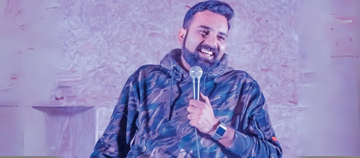 Anubhav Singh Bassi Anubhav Singh Bassi is a lawyer turned UPSC aspirant turned entrepreneur turned stand-up comedian