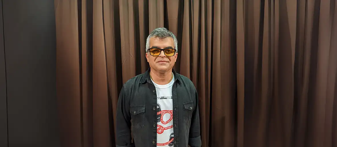 Atul Khatri Atul Khatri is a prominent Indian stand-up comedian whose hilarious comedy appeals to audiences of all ages