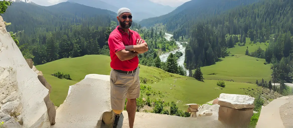 Major D P Singh Major D P Singh, a retired officer of the Indian Army and a Kargil War veteran, is known as 'India's first blade runner'.