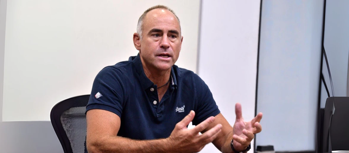 Paddy Upton Professor Paddy Upton is a South African-born mental coach for high performance oriented  business executives and sports teams