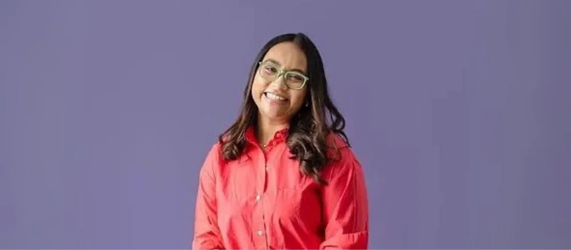 Sonu Venugopal Sonu Venugopal is a stand-up comic, digital creator, radio professional and improviser